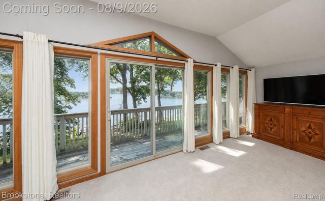 3235 McCORMICK Drive, Waterford Charter Township, MI 48328