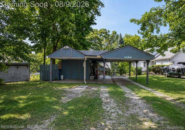 3235 McCORMICK Drive, Waterford Charter Township, MI 48328