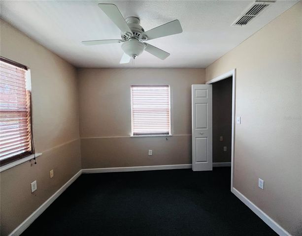 6050 MASSACHUSETTS AVENUE, New Port Richey, FL 34653