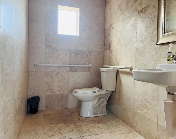 6050 MASSACHUSETTS AVENUE, New Port Richey, FL 34653