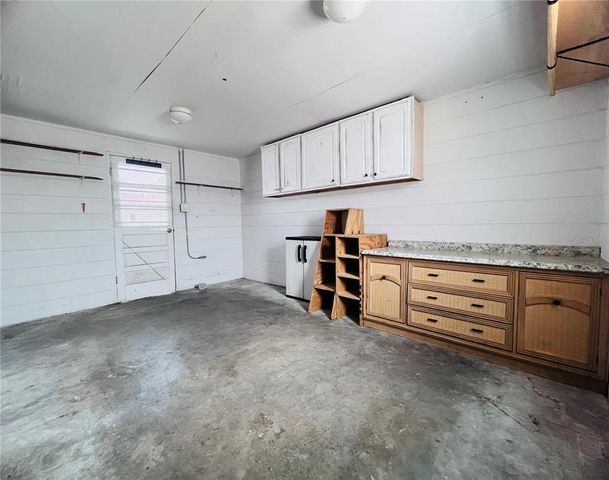 6050 MASSACHUSETTS AVENUE, New Port Richey, FL 34653