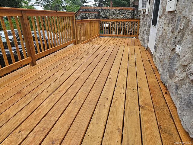 79 Buckberg Road, Tomkins Cove, NY 10986