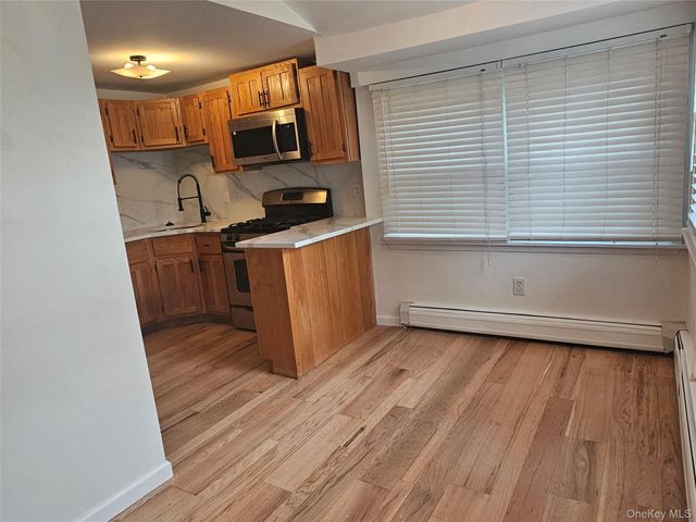 79 Buckberg Road, Tomkins Cove, NY 10986