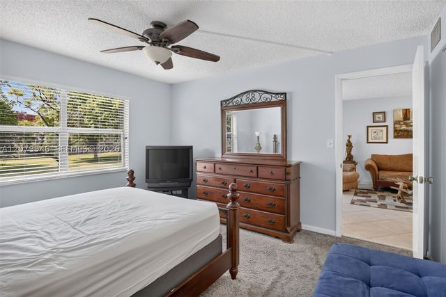 9261 Sunrise Lakes Blvd 203, Sunrise, FL 33322