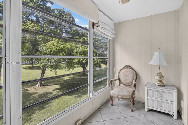 9261 Sunrise Lakes Blvd 203, Sunrise, FL 33322