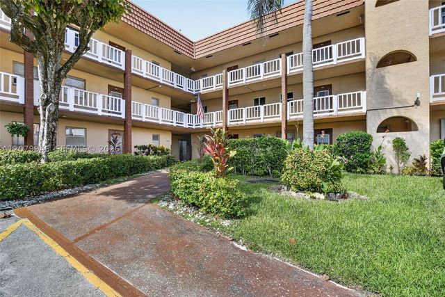 9261 Sunrise Lakes Blvd 203, Sunrise, FL 33322