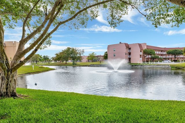 9261 Sunrise Lakes Blvd 203, Sunrise, FL 33322