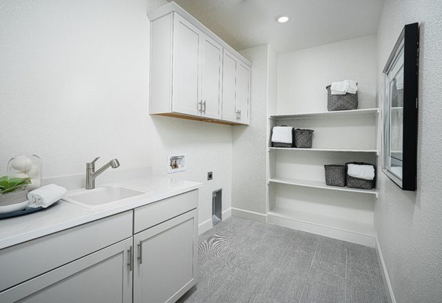 9081 Himalaya Way, Roseville, CA 95747