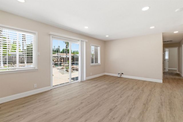 2201 Eicher Ave, Modesto, CA 95350