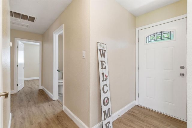 2201 Eicher Ave, Modesto, CA 95350