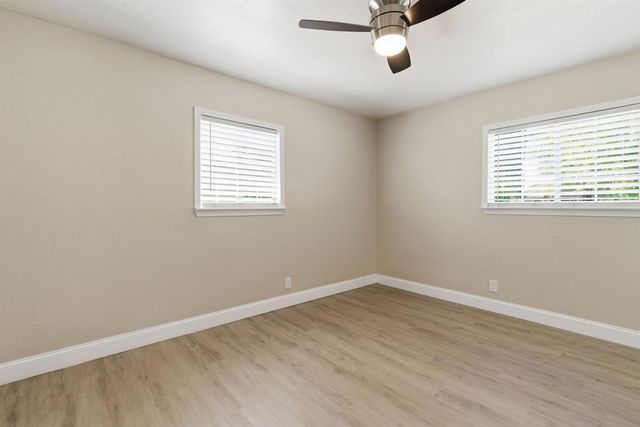 2201 Eicher Ave, Modesto, CA 95350