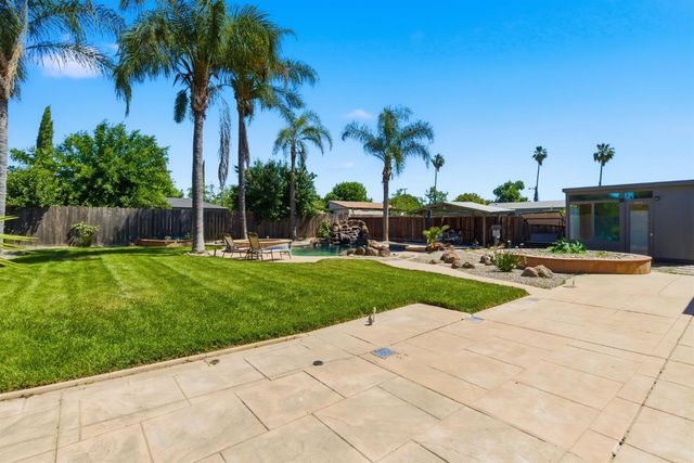 2201 Eicher Ave, Modesto, CA 95350