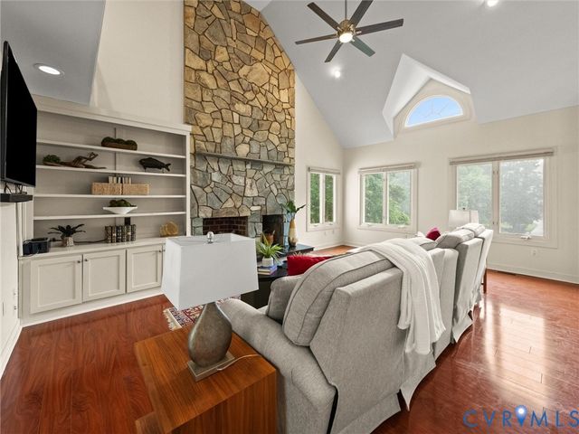 9700 Stemwell Ct, North Chesterfield, VA 23236