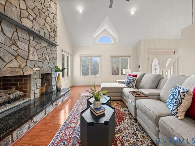 9700 Stemwell Ct, North Chesterfield, VA 23236