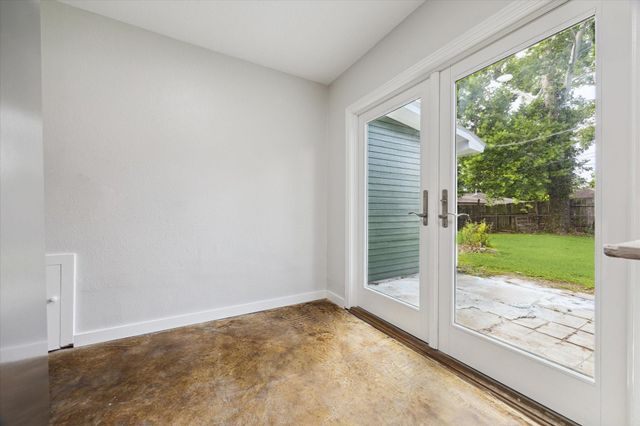 522 Barkley Street, Houston, TX 77022