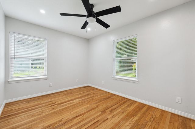 522 Barkley Street, Houston, TX 77022