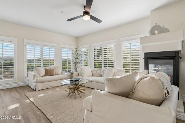5450 E DEER VALLEY Drive 3009, Phoenix, AZ 85054