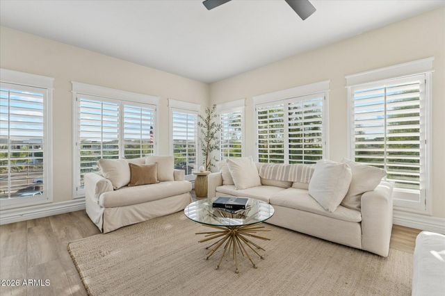 5450 E DEER VALLEY Drive 3009, Phoenix, AZ 85054