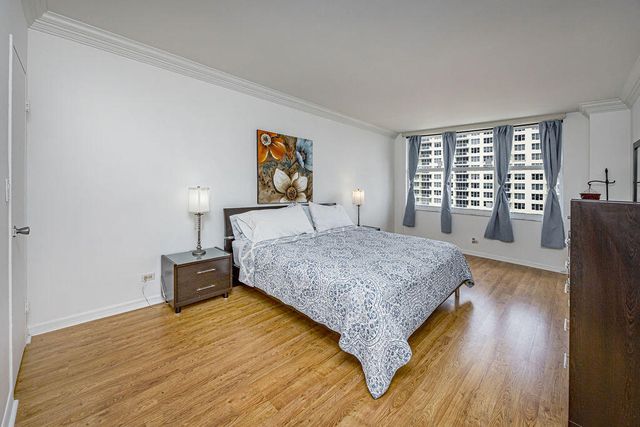5601 Collins Avenue, Miami Beach, FL 33140