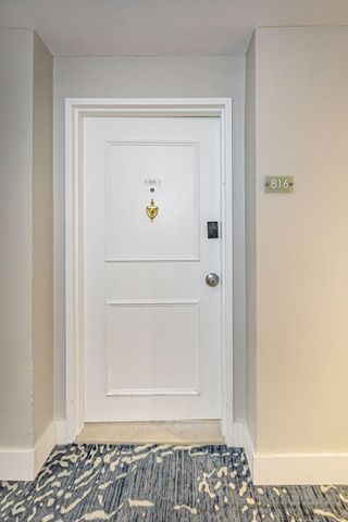 5601 Collins Avenue, Miami Beach, FL 33140