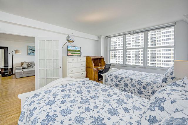 5601 Collins Avenue, Miami Beach, FL 33140