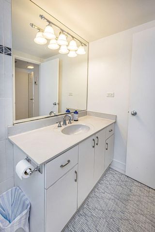 5601 Collins Avenue, Miami Beach, FL 33140