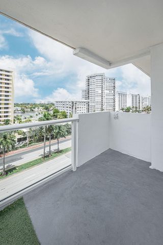 5601 Collins Avenue, Miami Beach, FL 33140