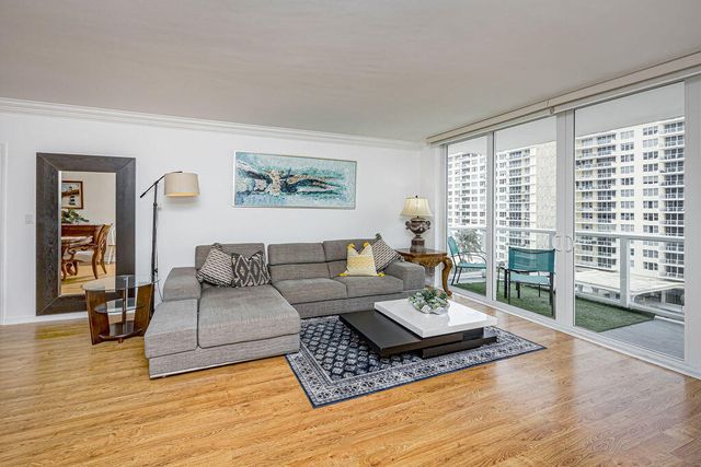 5601 Collins Avenue, Miami Beach, FL 33140