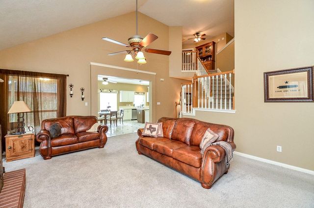 1400 Bob White Trail, Sealy, TX 77474