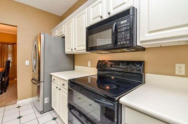 1400 Bob White Trail, Sealy, TX 77474