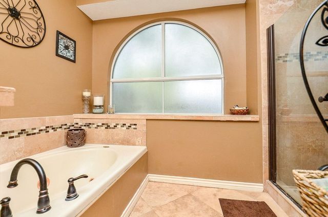 1400 Bob White Trail, Sealy, TX 77474