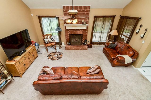 1400 Bob White Trail, Sealy, TX 77474