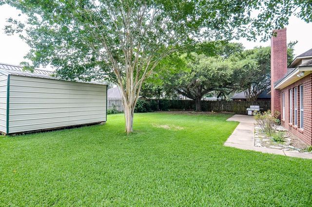 1400 Bob White Trail, Sealy, TX 77474