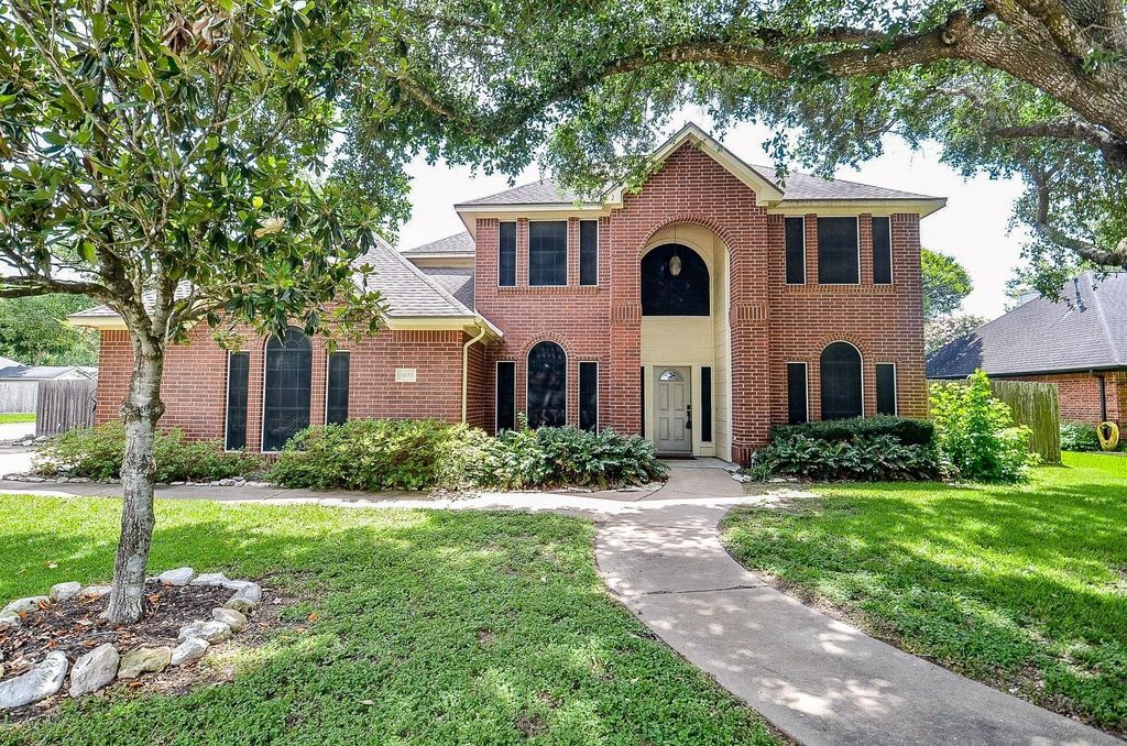 1400 Bob White Trail, Sealy, TX 77474