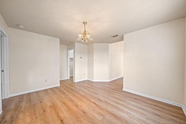 21115 Hidden Bridle Court, Houston, TX 77073