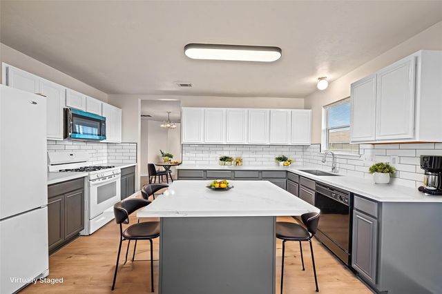 21115 Hidden Bridle Court, Houston, TX 77073