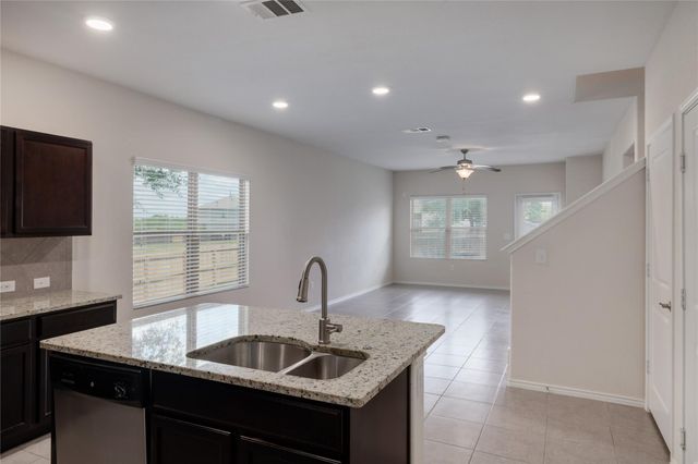 5700 Eden DR, Austin, TX 78747
