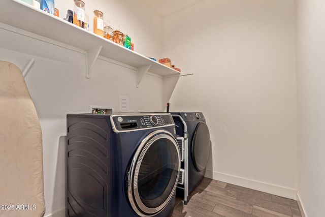 17400 W AUBURN Street, Surprise, AZ 85388