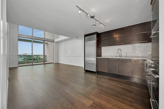 900 BISCAYNE BLVD 909, Miami, FL 33132