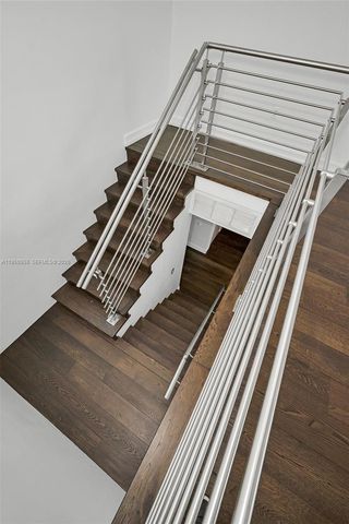 900 BISCAYNE BLVD 909, Miami, FL 33132