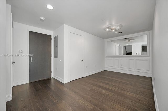 900 BISCAYNE BLVD 909, Miami, FL 33132