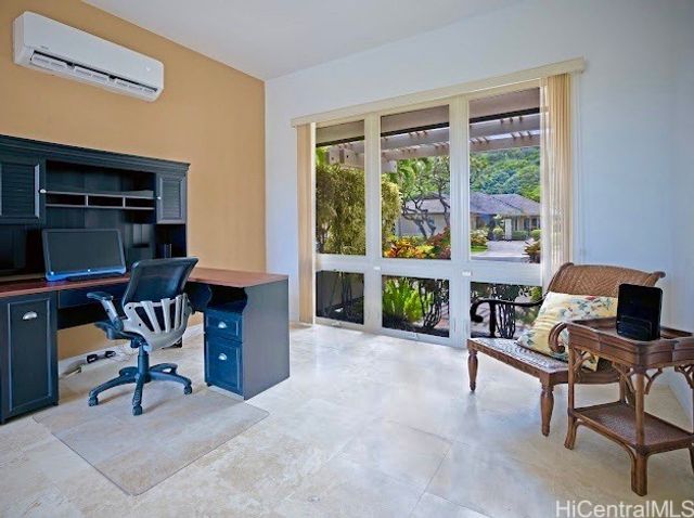 1047 Koko Kai Place, Honolulu, HI 96825