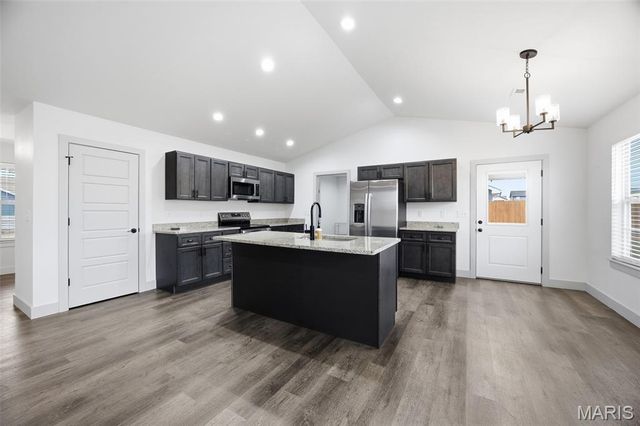 147 La Vista Drive, Waynesville, MO 65583