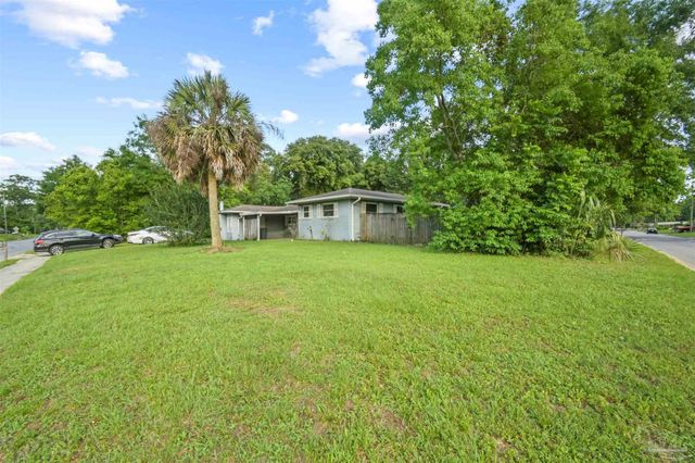 907 Montclair Rd, Pensacola, FL 32505