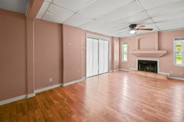 907 Montclair Rd, Pensacola, FL 32505