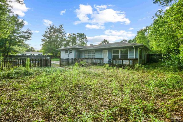 907 Montclair Rd, Pensacola, FL 32505