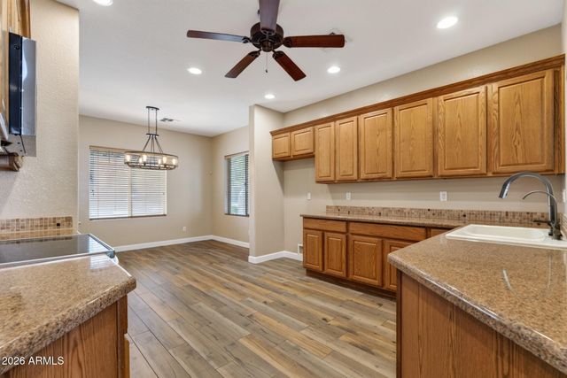 8478 W BAJADA Road, Peoria, AZ 85383