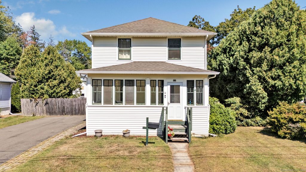 14 Fernwood Street, Wethersfield, CT 06109