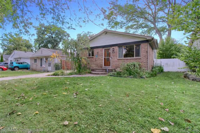 7367 Cavell Street, Westland, MI 48185