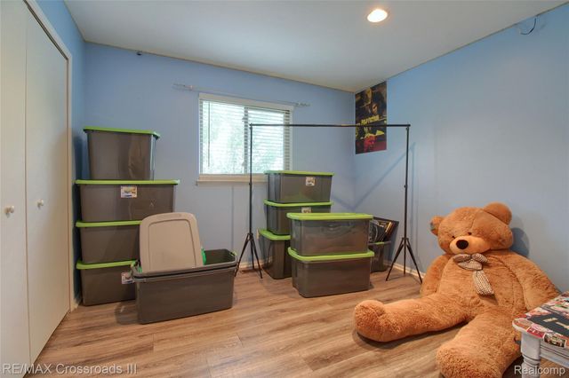 7367 Cavell Street, Westland, MI 48185